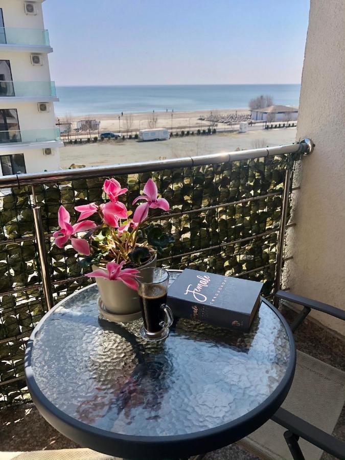 By The Sea Apartamento Năvodari Exterior foto